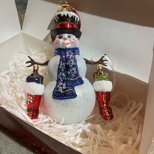 Hold on to Your Socks ornament . New condition. Never used.